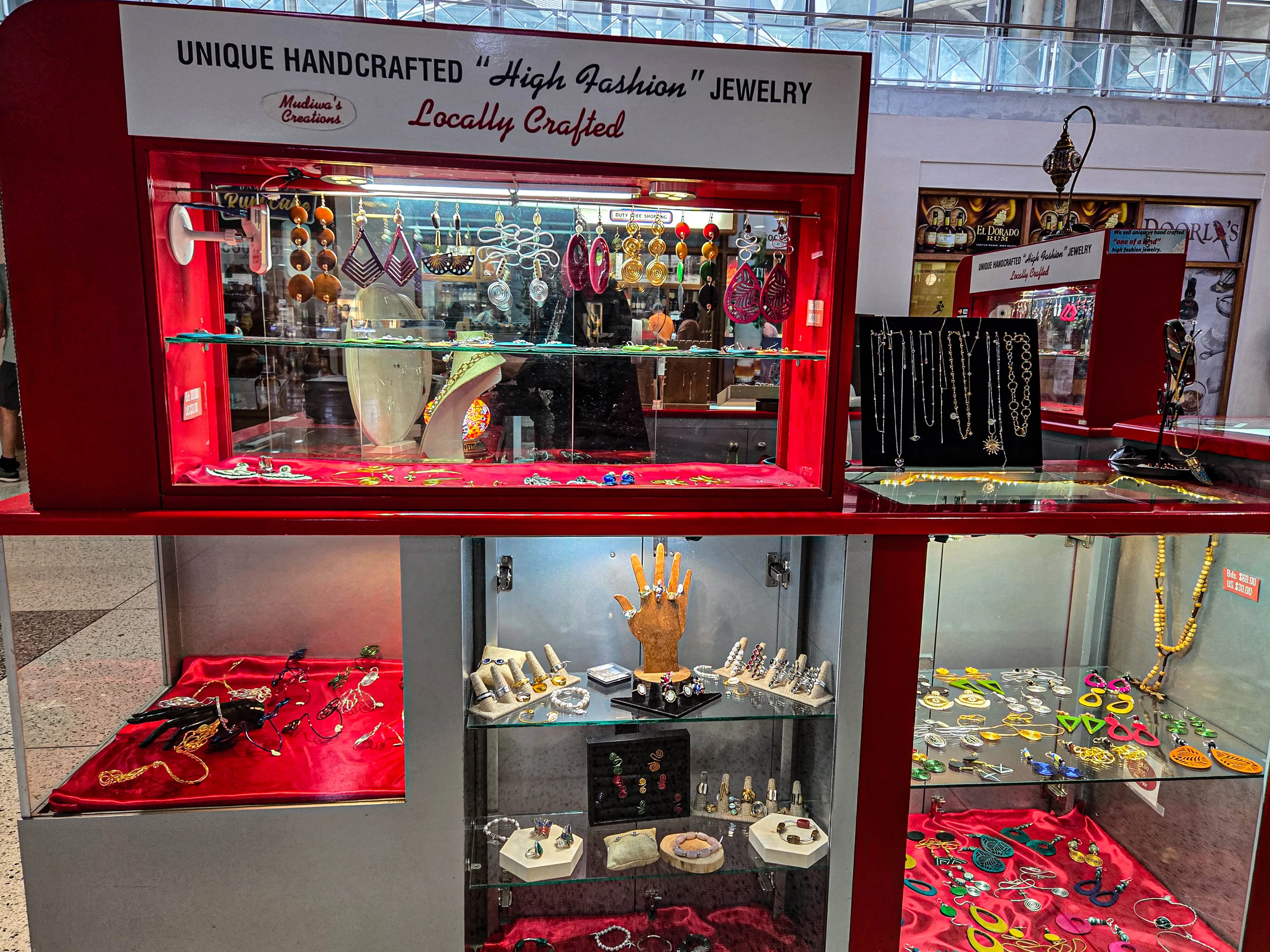 BarbadosAirportStoreFrontMudiwasHorizontal