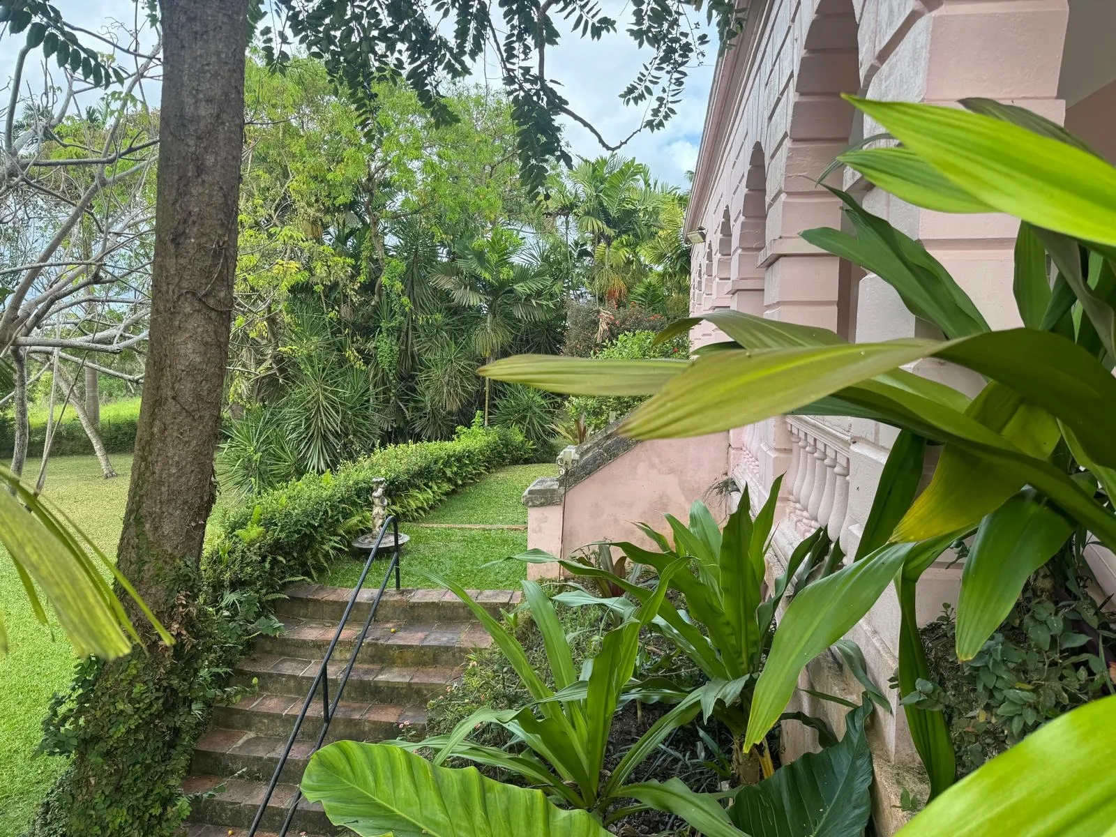 Clifton Hall Great House