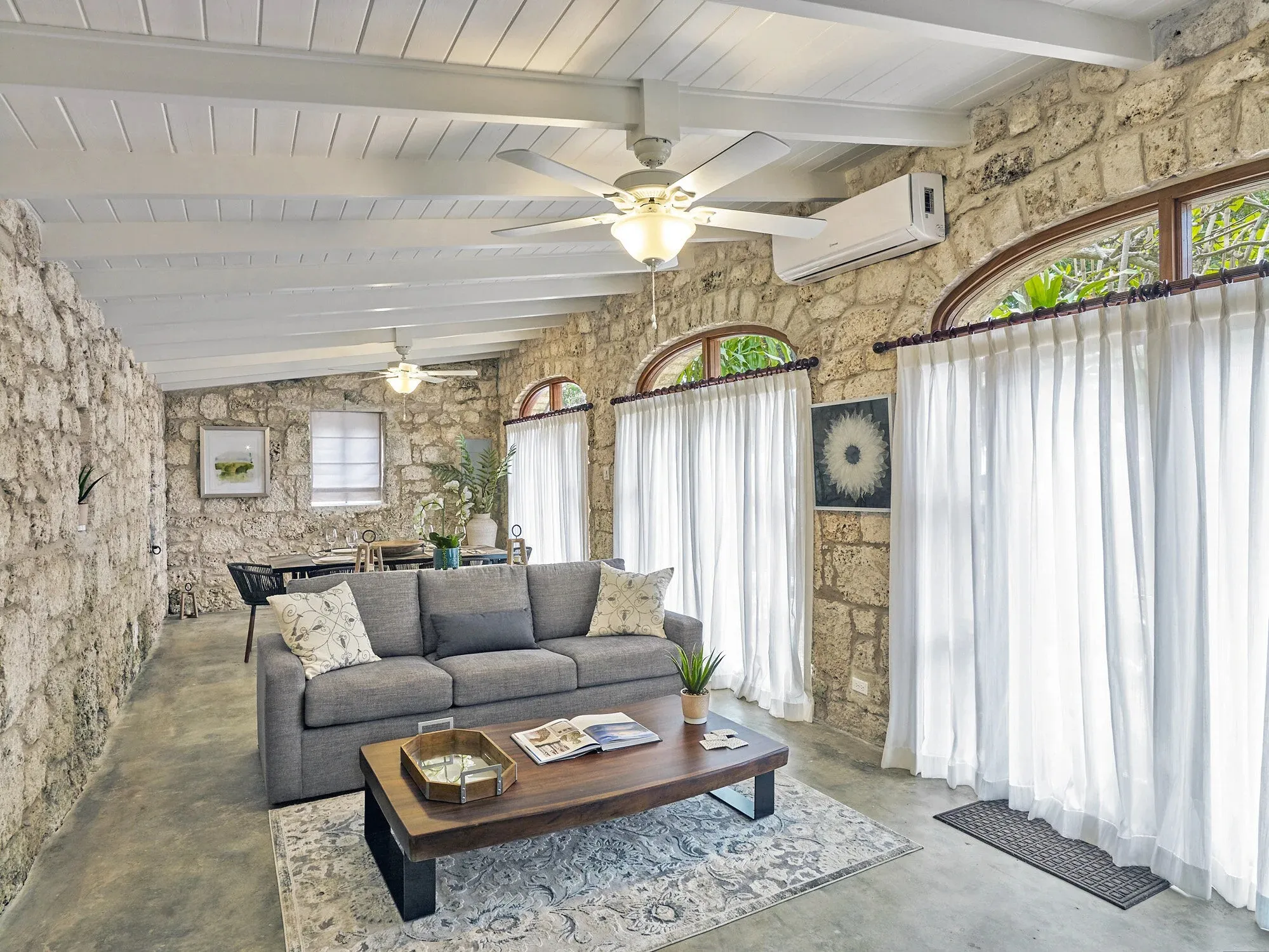 Colleton Great House