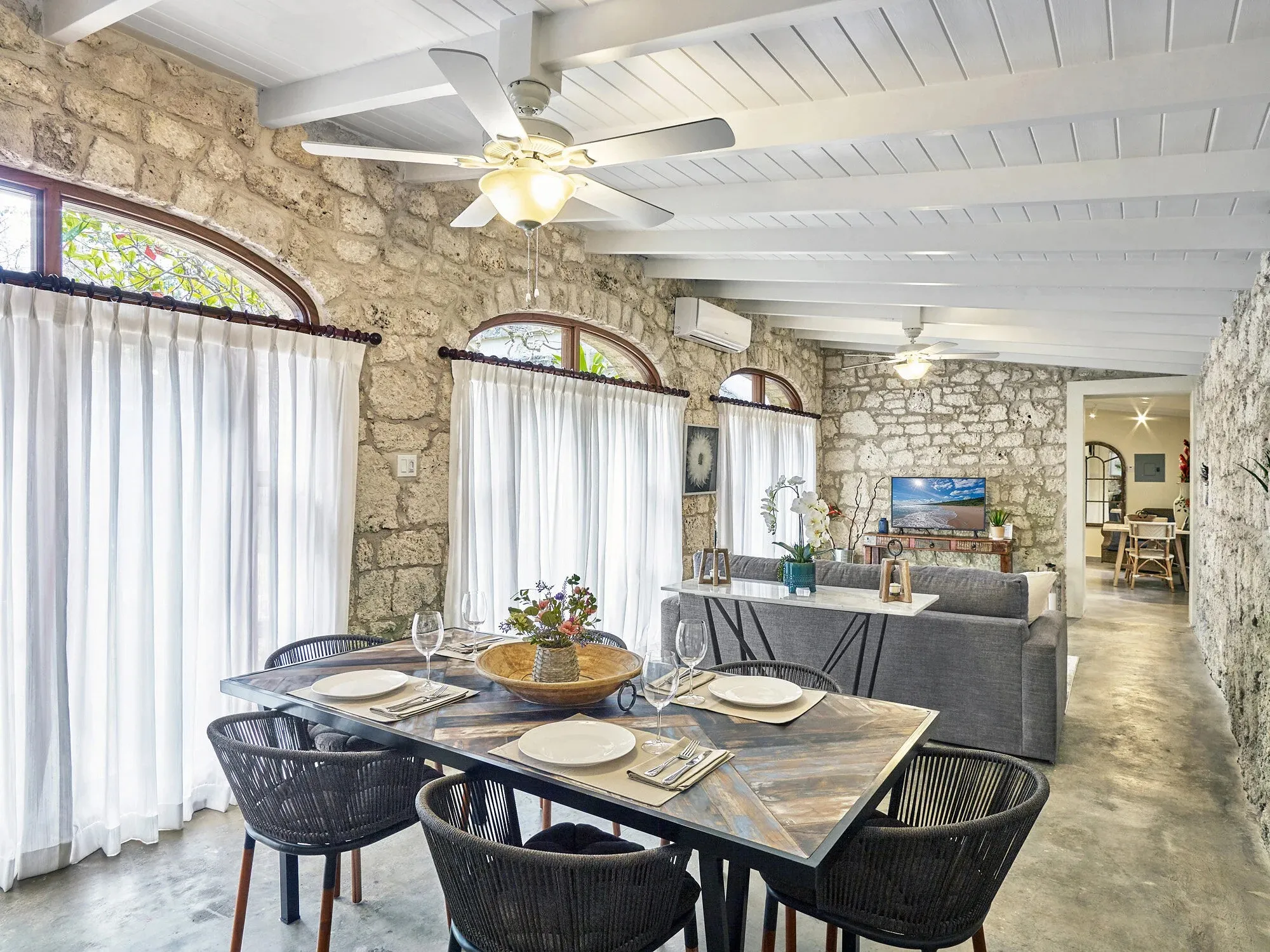 Colleton Great House