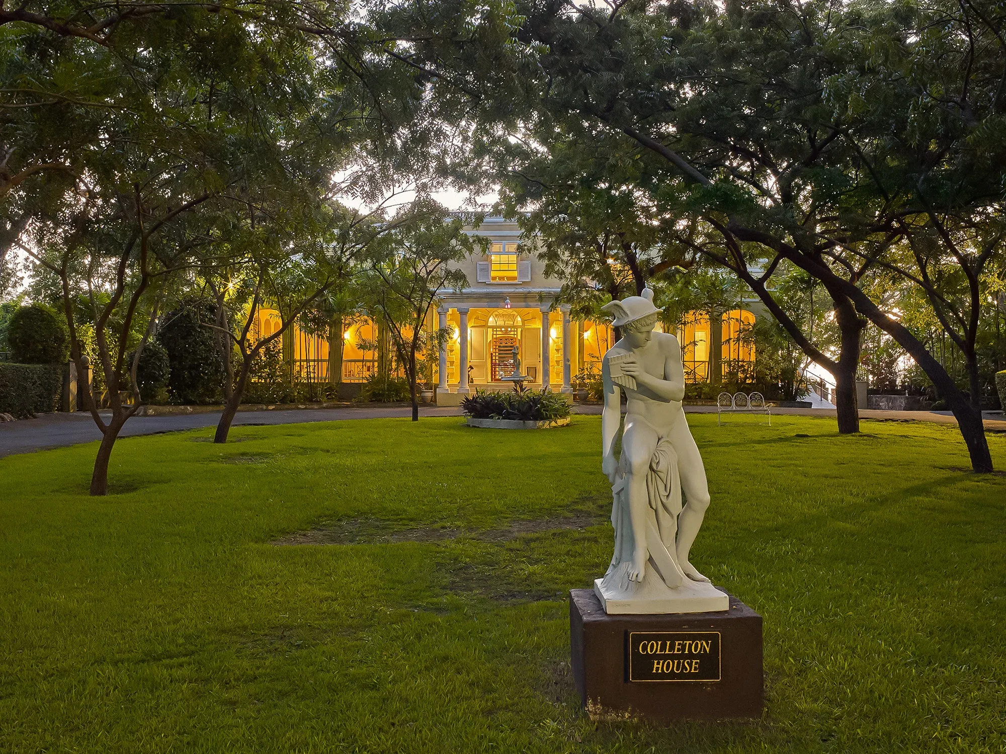 Colleton Great House