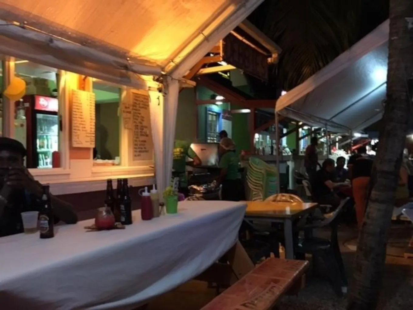 Debbie's Bar & Grill