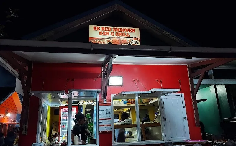 De Red Snapper Bar & Grill