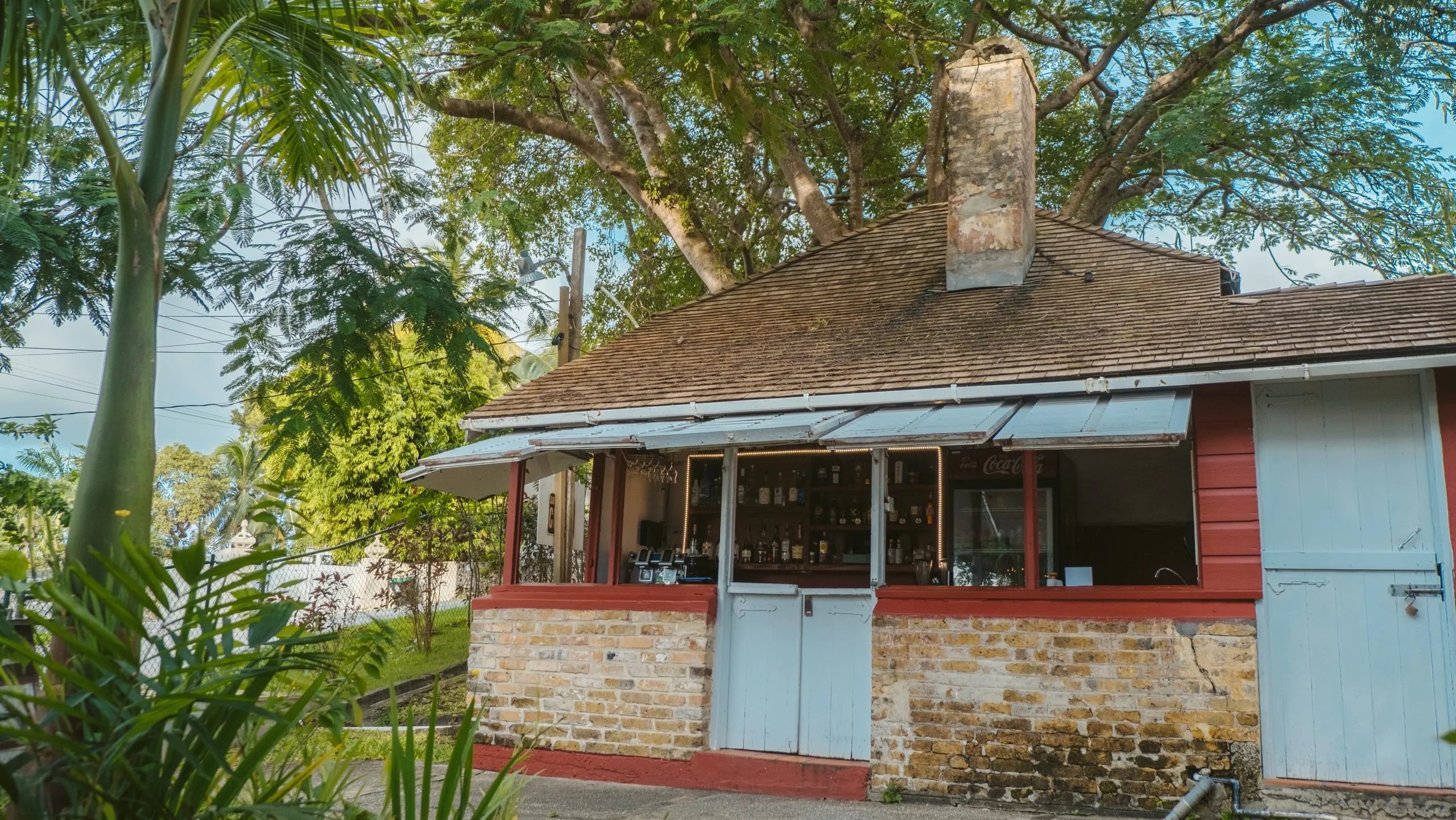 Barbados_Gun-Hill_Bar_NT.jpg