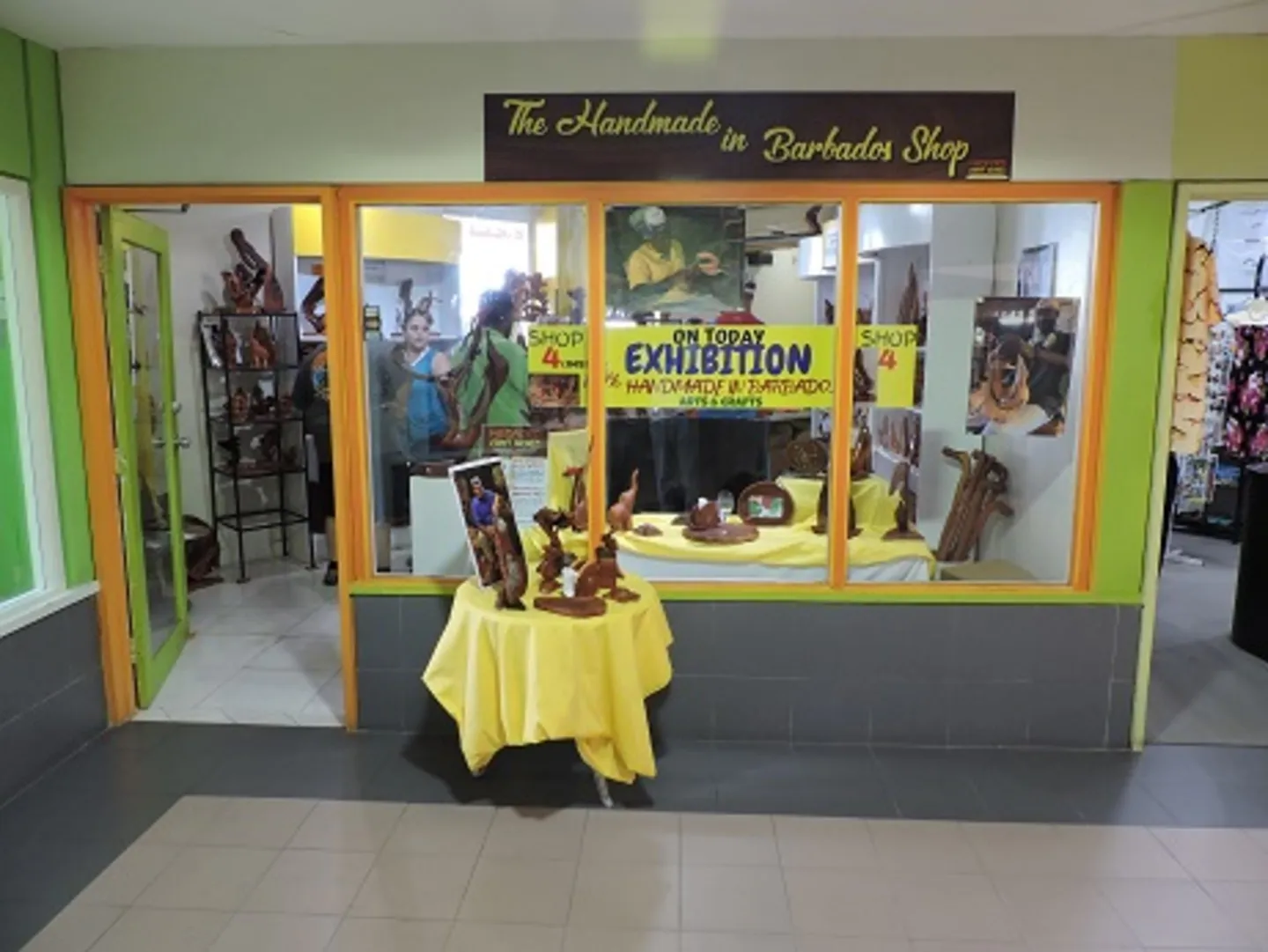 Shop at Cruise terminal