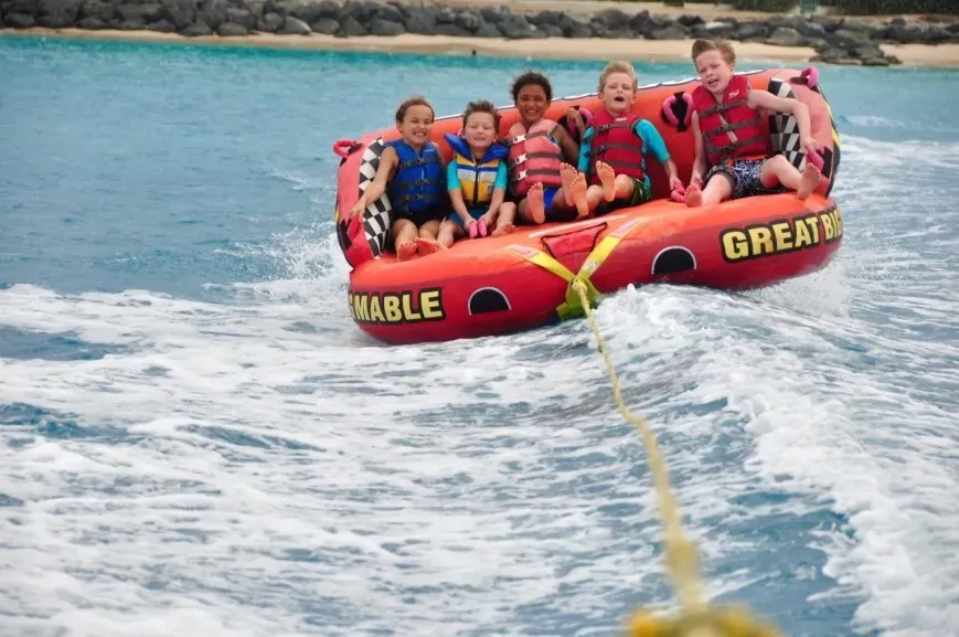 Maximum Tours/Team Baywatch