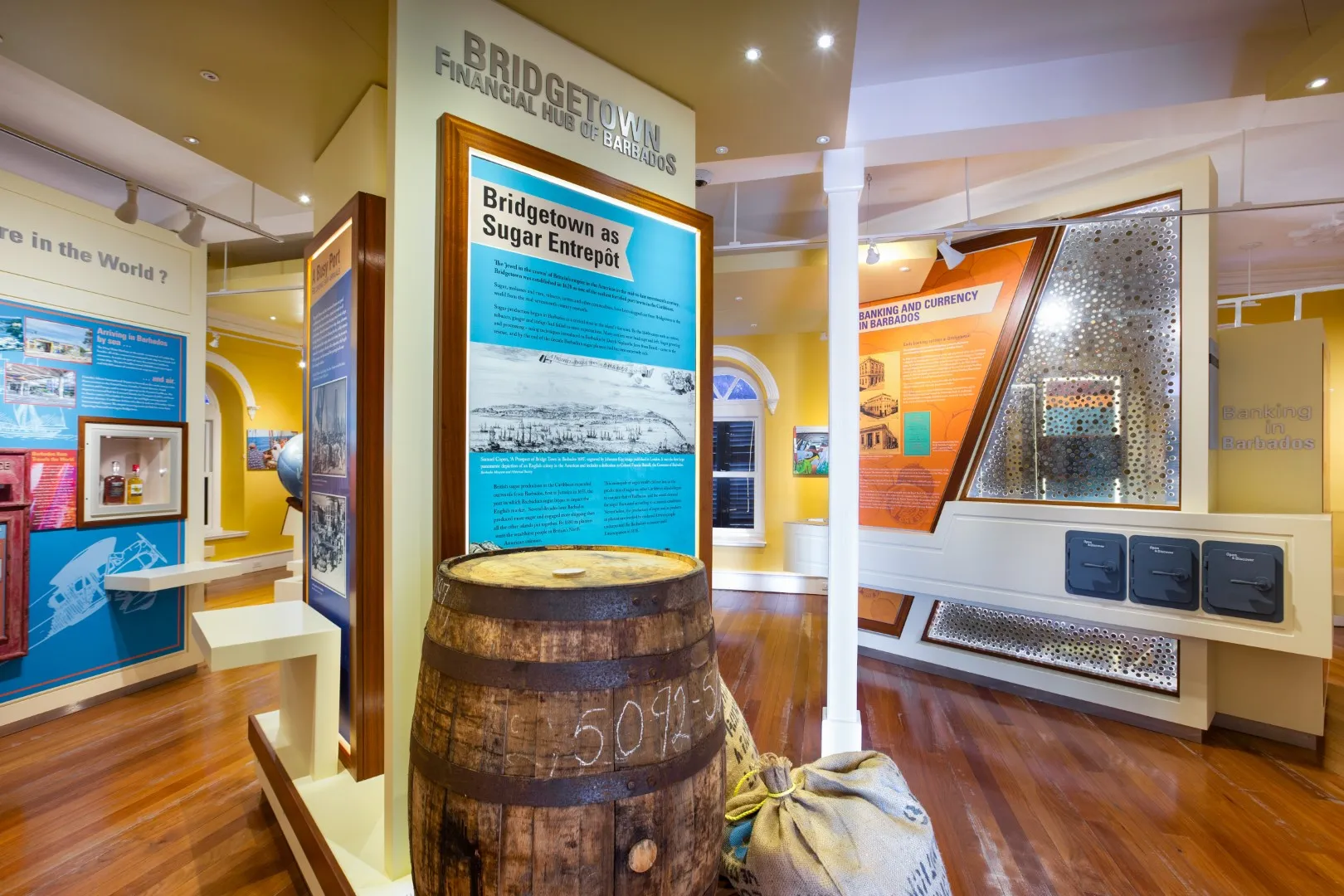 Currency exhibit