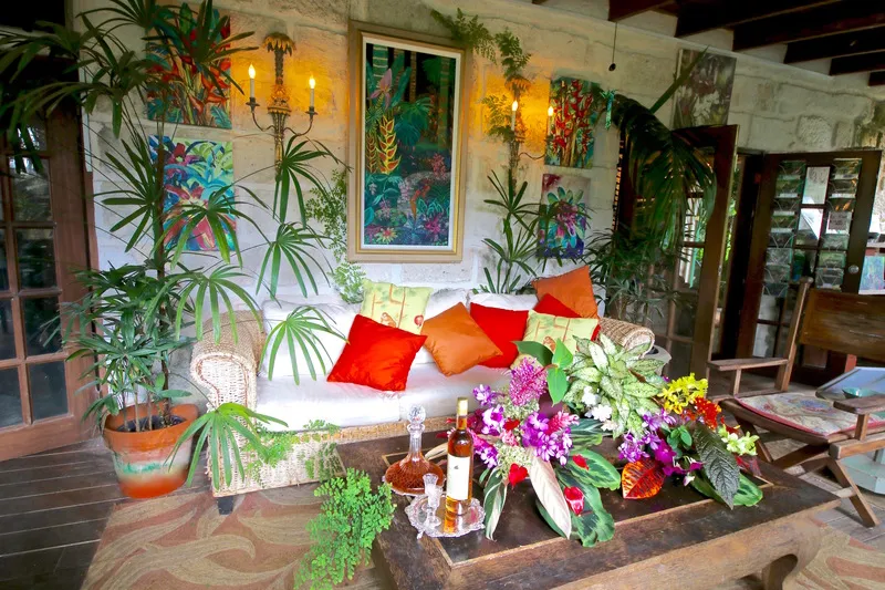relax at Hunte's residence